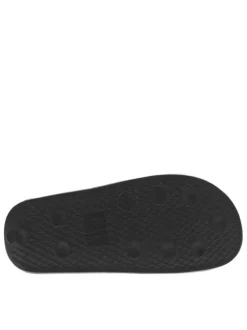 Claquettes noires avec logo et un imprimé camouflage sur le cou-de-pied