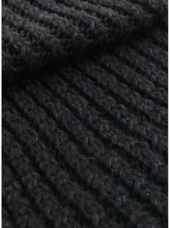Coffret noir bonnet et écharpe en maille torsadée