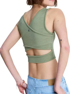 Crop top sans manche vert coupe moulante pourvu d'un col rond