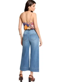 Débardeur multicolore floral avec une coupe large et un décolleté en V