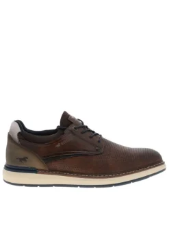 Derbies cognac à talon plat avec des lacets ronds et patch cousu avec logo