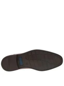 Derbies en cuir cognac avec empiècement foncés sur tige et fermeture à lacets ronds noirs