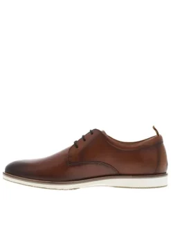 Derbies en cuir cognac avec empiècements foncés et fermeture à lacets ronds