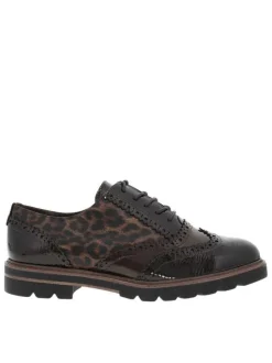 Derbies léopard avec empiècements marron vernis et semelle à talon décroché bas
