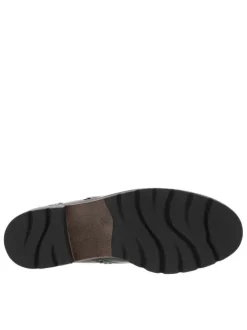 Derbies noires vernies avec semelle à talon décroché bas et lacets ronds