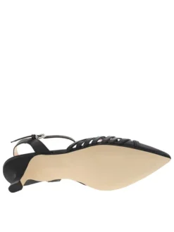 Escarpins en cuir noires à talon décroché moyen avec multiples brides