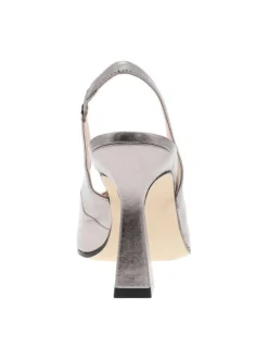 Escarpins en cuir rose gold aspect métallisé avec un talon entonnoir
