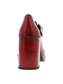 Escarpins rouges vernis avec semelle à talon décroché haut et épais
