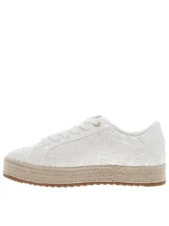 Espadrilles blanches en tissu avec semelle crantée beige et oeillets dorés