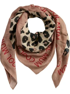 Foulard beige orné d'un motif animalier et pourvu d'inscriptions rouges