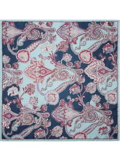 Foulard bleu ciel à motifs de forme carré avec un imprimé cachemire