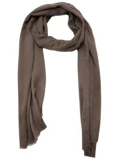Foulard taupe uni en maille fine avec des bords effilochés