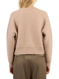 Gilet beige en maille tricotée avec un cœur imprimé et un col v