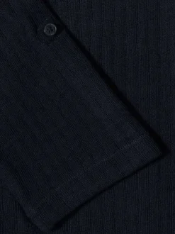 Gilet bleu marine uni avec une coupe droite et des manches 3/4
