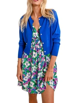 Gilet bleu uni avec une coupe droite un col rond et des manches longues