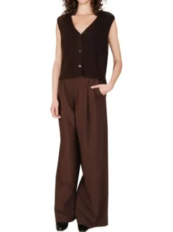 Gilet chocolat en maille fine avec une coupe ajustée et un col v