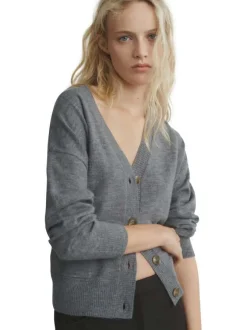 Gilet gris col v pourvu d'une coupe droite et de manches longues