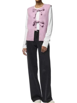 Gilet rose uni avec une coupe droite et un col rond avec liens