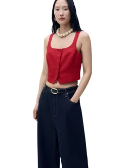 Gilet rouge uni avec un col rond à coupe droite et sans manches