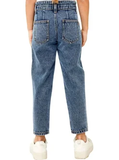 Jean en coton bleu chiné avec une coupe mom et des surpiqûres contrastantes