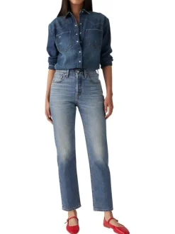 Jean 501® Crop bleu en coton à coupe droite avec un patch de la marque