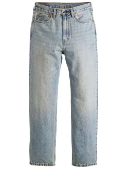 Jean 565 en coton bleu ciel légèrement délavé avec une coupe ample