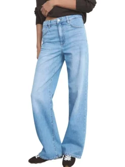 Jean en coton bleu stone délavé avec une coupe bootcut et 5 poches