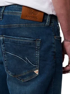 Jean en coton bleu uni avec une coupe droite et des passants à la taille