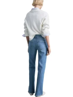 Jean en coton bleu uni avec une coupe droite et des passants pour ceinture