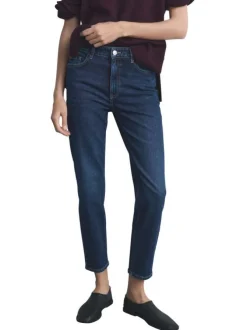 Jean 7/8 en coton indigo uni avec une coupe mom et une taille haute