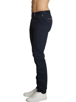 Jean en coton marine à coupe ajustée pourvu de multiples poches