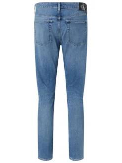 Jean en coton mélangé bleu délavé avec une coupe slim et à 5 poches