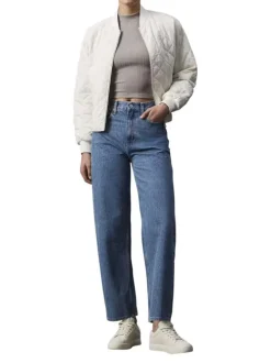 Jean en coton mélangé bleu uni avec une coupe droite et une taille haute