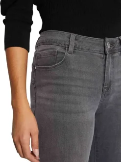 Jean en coton mélangé gris avec une coupe skinny et des passants