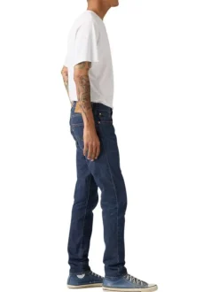 Jean 512® en coton mélangé indigo à coupe slim pourvu de coutures contrastées