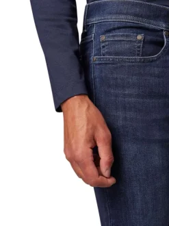 Jean en coton mélangé indigo uni à coupe ajustée avec poches plaquées