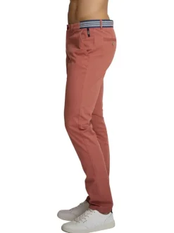 Jean en coton rose à coupe ajustée pourvu de multiples poches