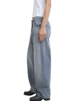 Jean Fuji Barrel en coton biologique bleu pourvu d'une coupe large