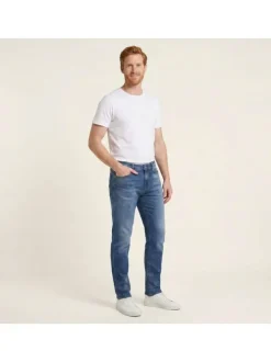 Jean 800/12 Jogg en coton bleu pourvu d’une coupe droite et de multiples poches