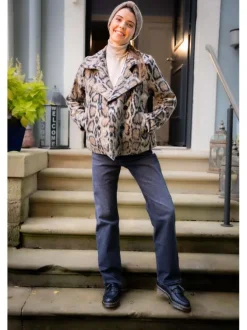 Jean Julie en coton noir uni avec une coupe regular fit et 3 poches avants