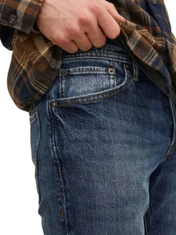 Jean Mike en coton indigo uni coupe regular fit avec des poches plaquées