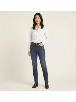 Jean slim en coton indigo uni avec une coupe slim et une taille intermédiaire