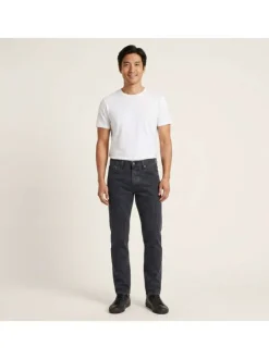 Jean slim en coton nuit uni avec une coupe slim et une taille intermédiaire
