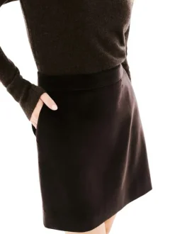 Jupe courte en coton marron unie pourvue d'une fermeture zippée