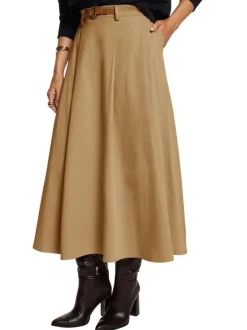 Jupe longue beige à plis pourvue d'une coupe évasée et d'une fermeture zippée