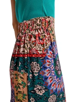 Jupe longue Objmelany MW Short Denim Skirt 137 multicolore avec des imprimés
