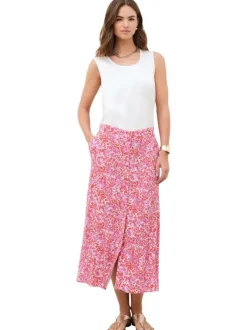 Jupe longue rose à motif floral avec une taille intermédiaire et des boutons