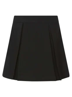Jupe-short noire unie avec une coupe droite et des plis plats à l'avant