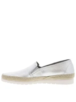 Mocassins en cuir argentés avec un aspect métallisé et des soufflets élastiqués