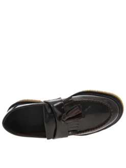 Mocassins en cuir enduis bordeaux à coupe bateau, à enfiler, à semelle plateau surélevée et brevetée